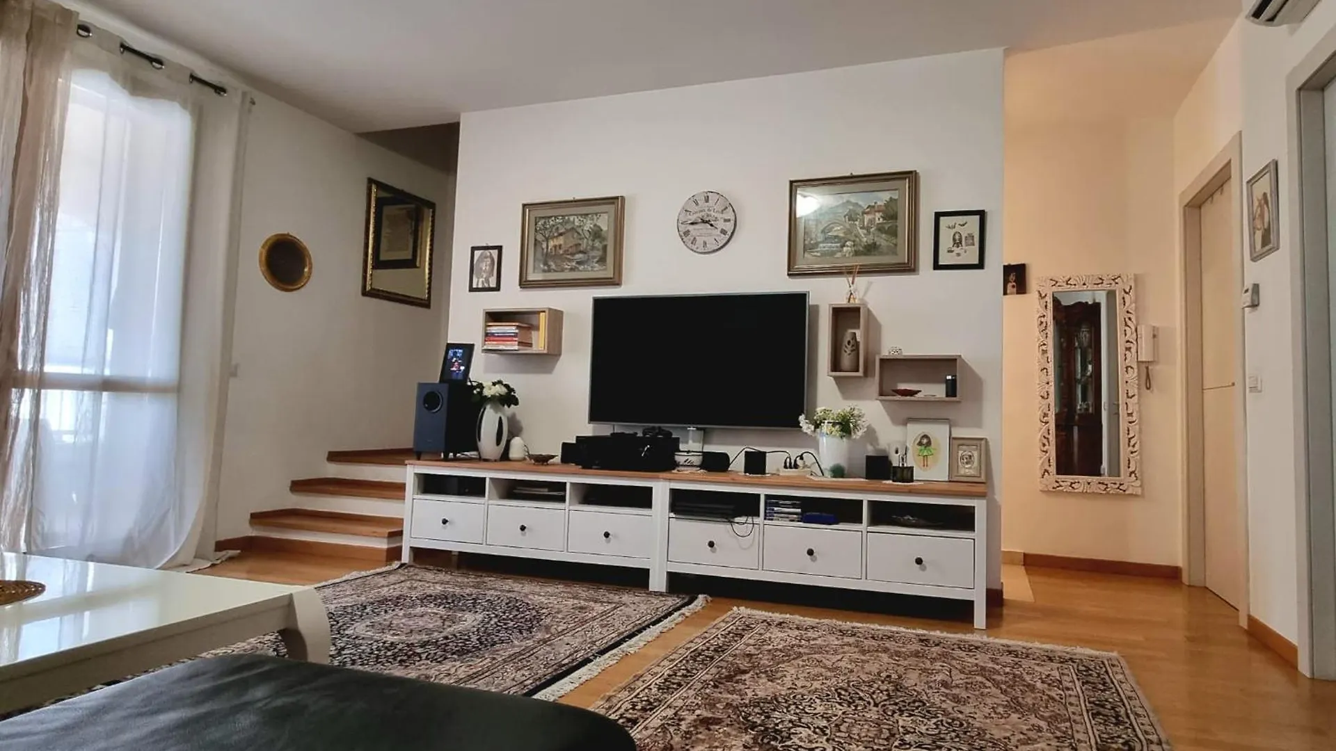 Tuscan Gallery House Villa Grosseto Italy